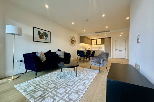 Thumbnail Flat to rent in Bowden House, 9 Palmer Road, Battersea, London