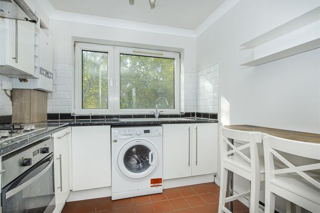 Flat for sale in Grayswood Point, Norley Vale, Roehampton