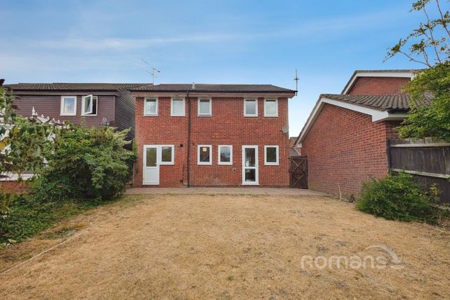 21, Beaconsfield Way, Reading photo 2