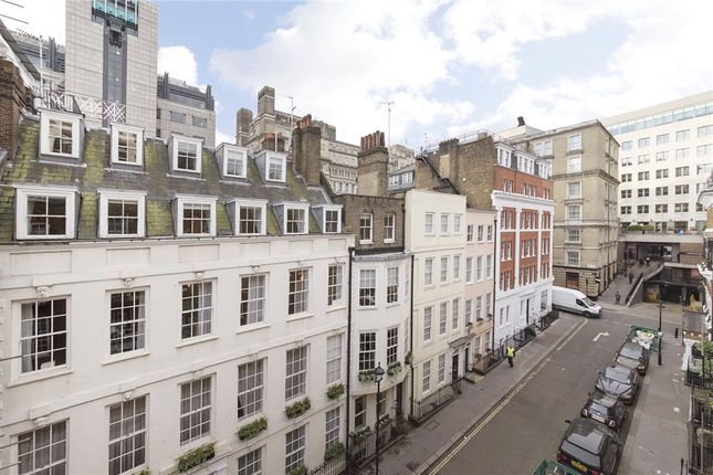 Flat to rent in Buckingham Street, Covent Garden