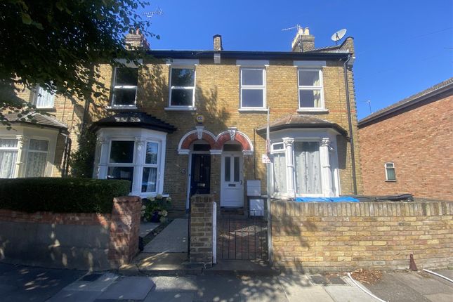 Thumbnail Flat to rent in Titchfield Road, Enfield