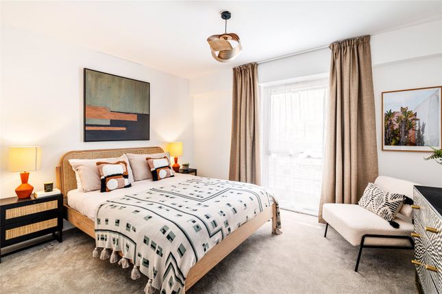 Thumbnail Flat for sale in Gradino, Davigdor Road, Hove, East Sussex
