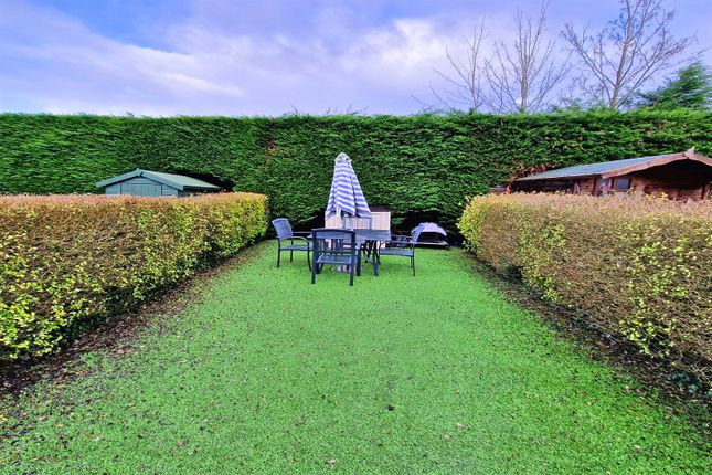 Waterford Place, Heald Green, Cheadle photo 5