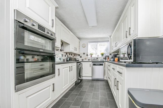 Thumbnail Link-detached house for sale in Plummers Dell, Ipswich, Suffolk