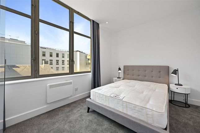 Flat 49, Weddel House, 20, West Smithfield, London photo 4