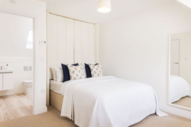 5 Roe Deer Crescent, Chichester photo 4