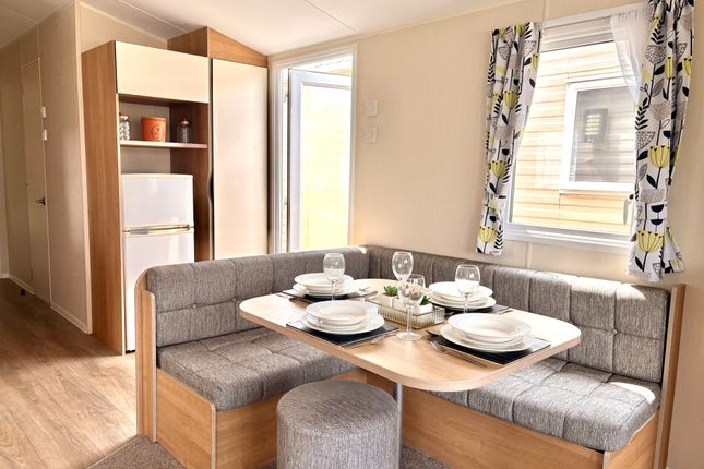 4, Sand Le Mere Holiday Park, Tunstall, Hull photo 4