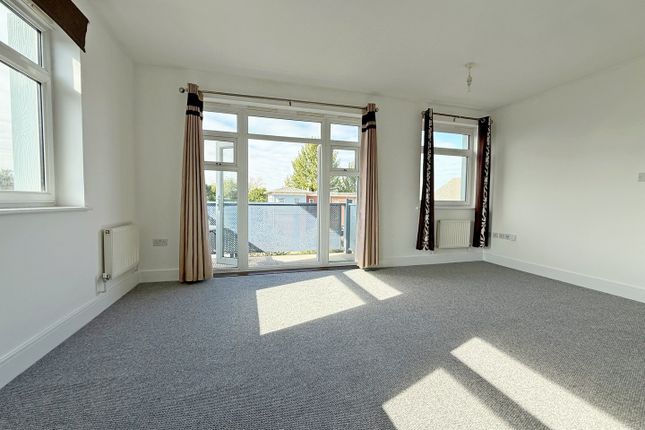 1 Crest House, 2 Wraysbury Drive,, WEST DRAYTON photo 4