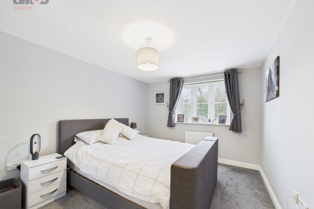 Apartment 13, Manna Heights, Benfleet photo 3