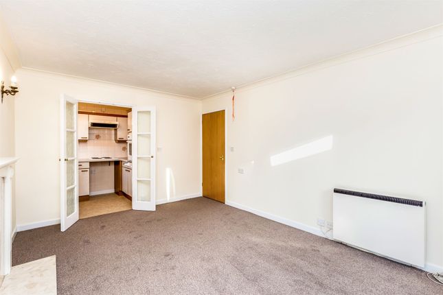 4, Vale Court, Bond End, Knaresborough photo 3