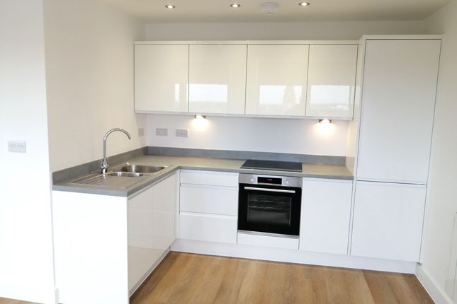 Flat to rent in Talbot Road, Manchester