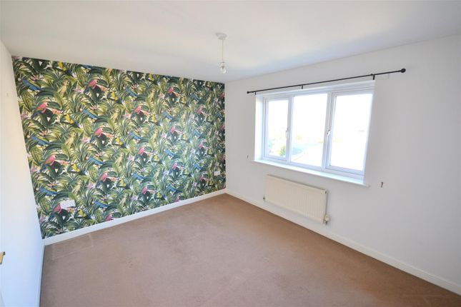 3, Pinewood Close, Newton Aycliffe photo 5