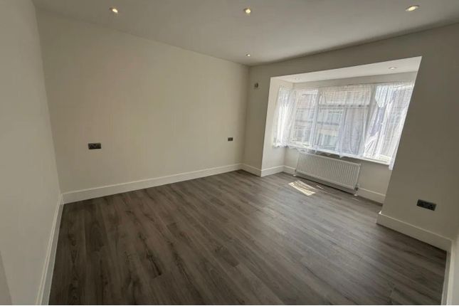 18, Mount Road, Hayes photo 5