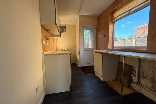 Lewsey road, Luton photo 5