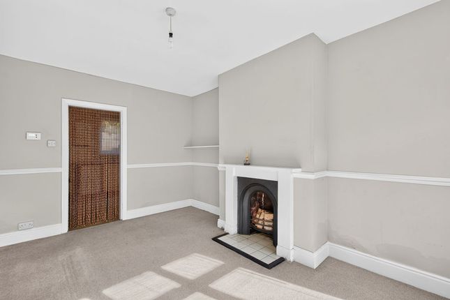 Kenton, Danes Terrace, Lincoln photo 2