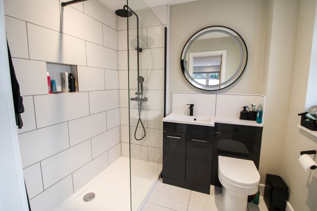 Generous Modern Detached Family Home