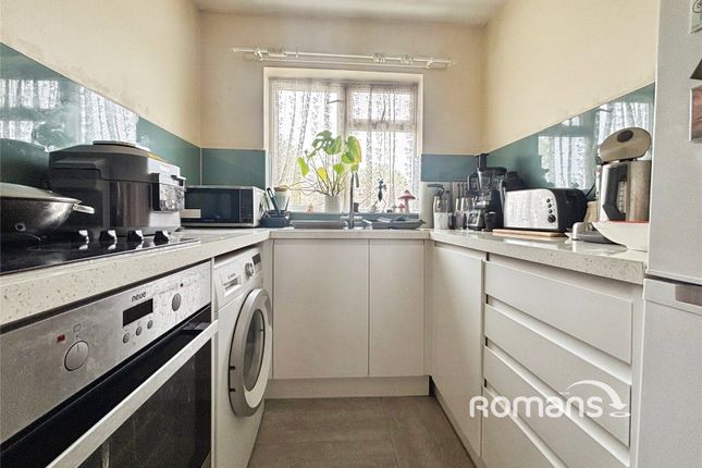 47, Blaire Park, Hampshire photo 4