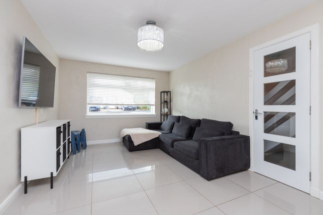 49 Finglas Avenue, PAISLEY photo 2