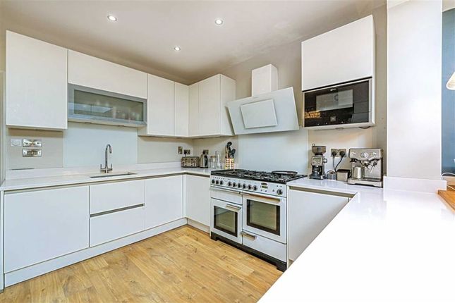 38, Sunnyside Road, Teddington photo 3