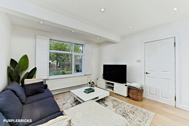 Cartmel Gardens, Morden photo 4