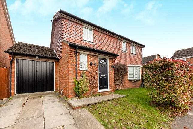 Thumbnail Detached house to rent in Gleneagles Drive, Farnborough, Hampshire
