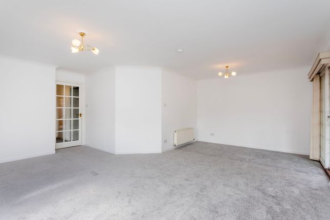 Glenisla Court, Whitburn photo 4
