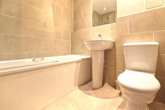 Flat for sale in Bowsher Court, Ware