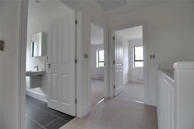 1, Darbyshire Road, Aldershot photo 3