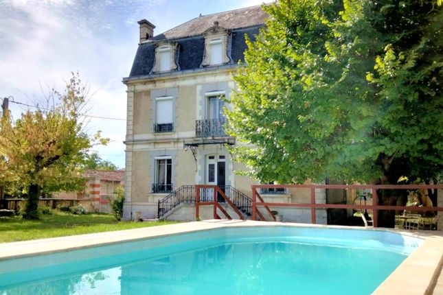 Thumbnail Maisonette for sale in Aigre, Charente, France - 16140