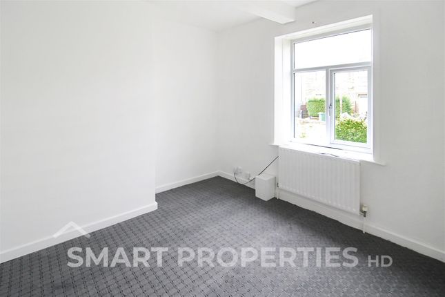 74, Fartown Green Road, Huddersfield photo 4