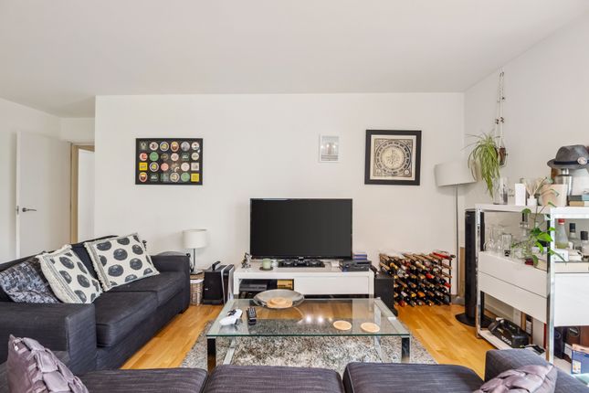 12, Orchid Apartments, Crowder Street, London photo 4