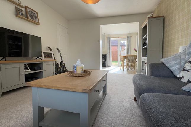 4, Ash Crescent, Bromyard photo 3
