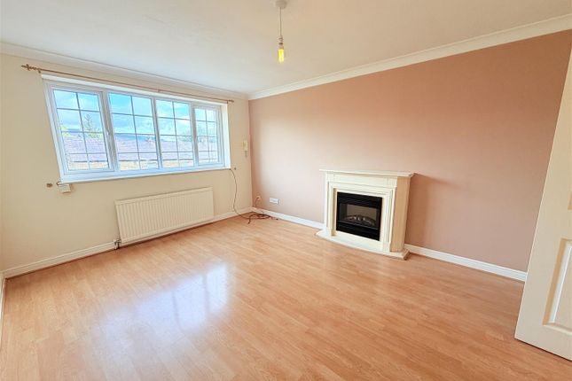 Flat 6, St. Marys Court, Taylor Street, Hyde photo 2