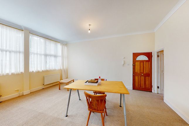 Flat to rent in Petherton Road, London