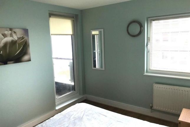 Flat 602 Raphael House, 250, High Road, Ilford photo 3