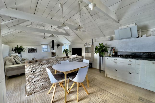 Cottage Living Space.Jpeg