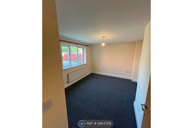 Reed Close, Farnworth, Bolton photo 4