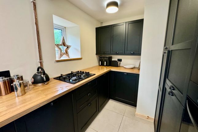 19, Ael y Bryn Terrace, Newport photo 3