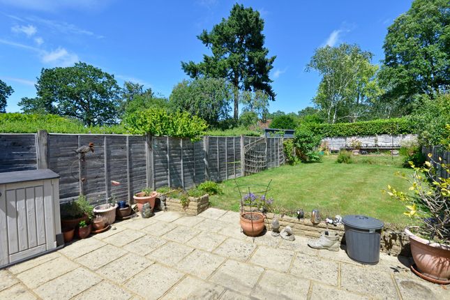 43 Mead Road, Cranleigh photo 4