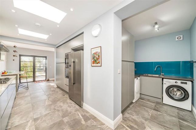 52, Wricklemarsh Road, London photo 4