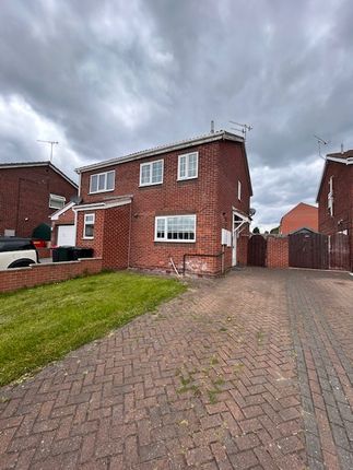 Thumbnail Semi-detached house to rent in Boundary Green, Rawmarsh, Rotherham