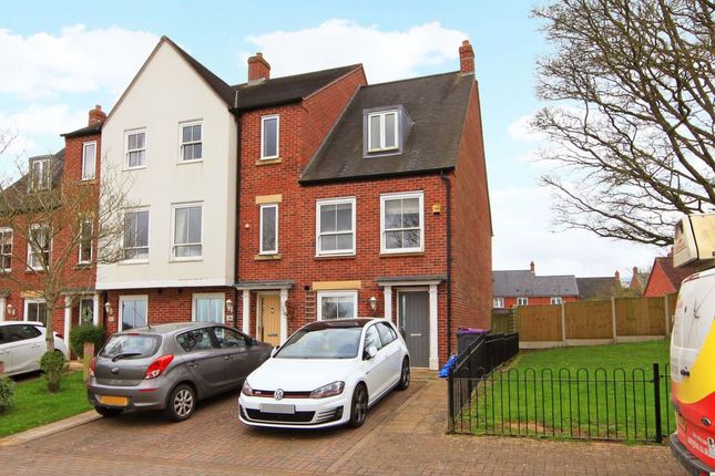 3-bed house on Farm House Road, Telford, £230,000