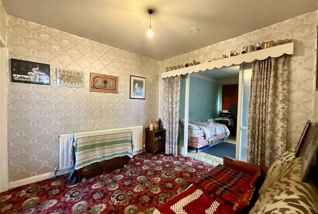 20, Shubert Close, Sheffield photo 4
