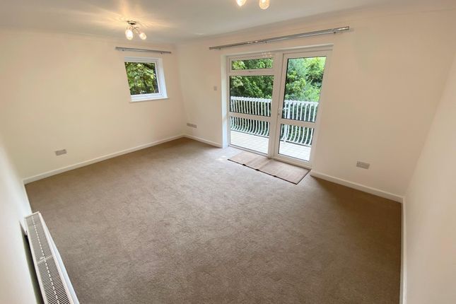 Flat to rent in Wellington Road, Bournemouth
