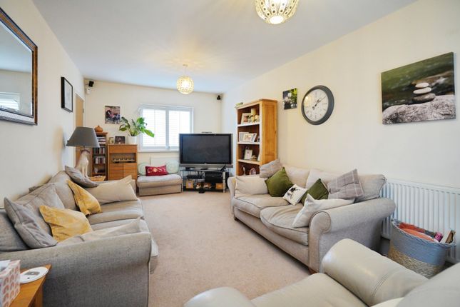1, Larch Drive, COALVILLE photo 3