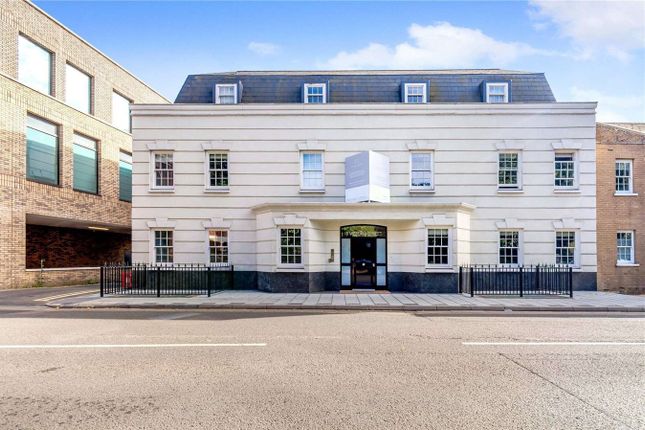 Thumbnail Flat to rent in Victoria Residences, Victoria Street, Windsor, Windsor