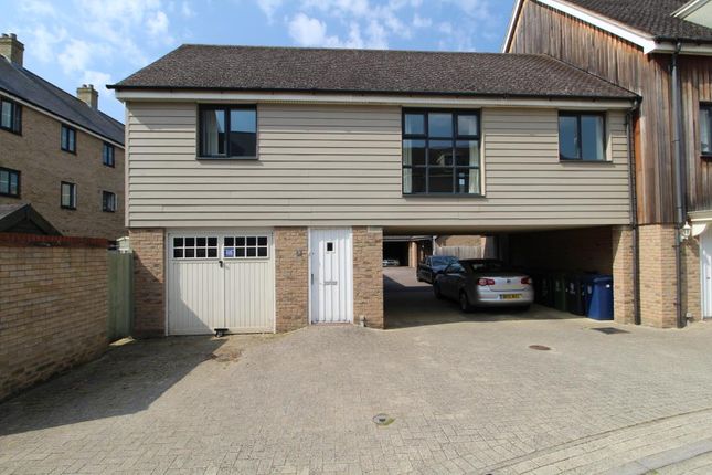 2 bed property to rent in Rosehip Road, Cambridge, Cambridgeshire CB4