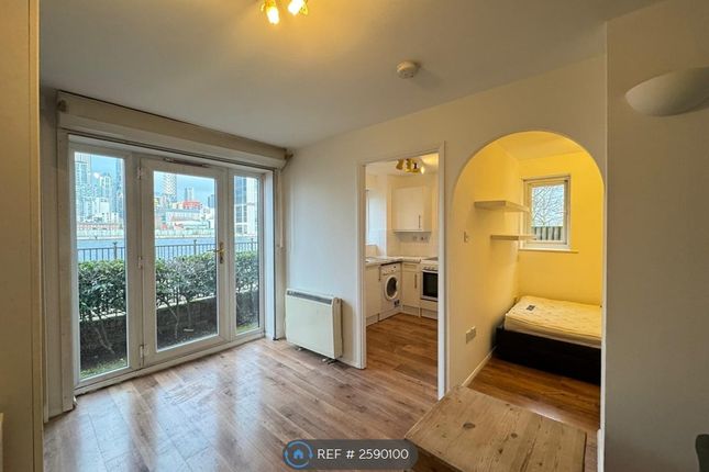 Main Room + Kitchen + Bedroom