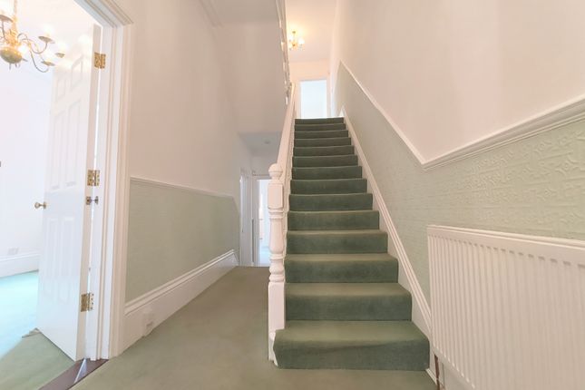 43, Southsea photo 4