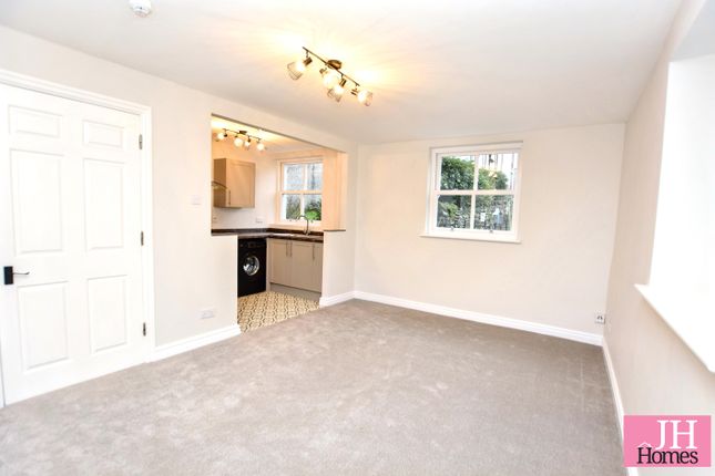 Flat 4 Wellhead, Fountain Street, Ulverston photo 2
